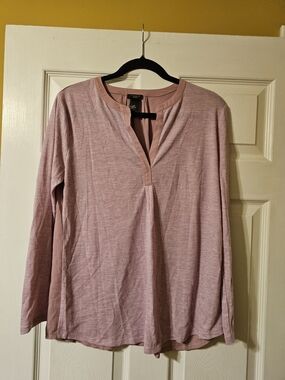Ann Taylor Blush Pink Long-Sleeve Split-Neck Tee